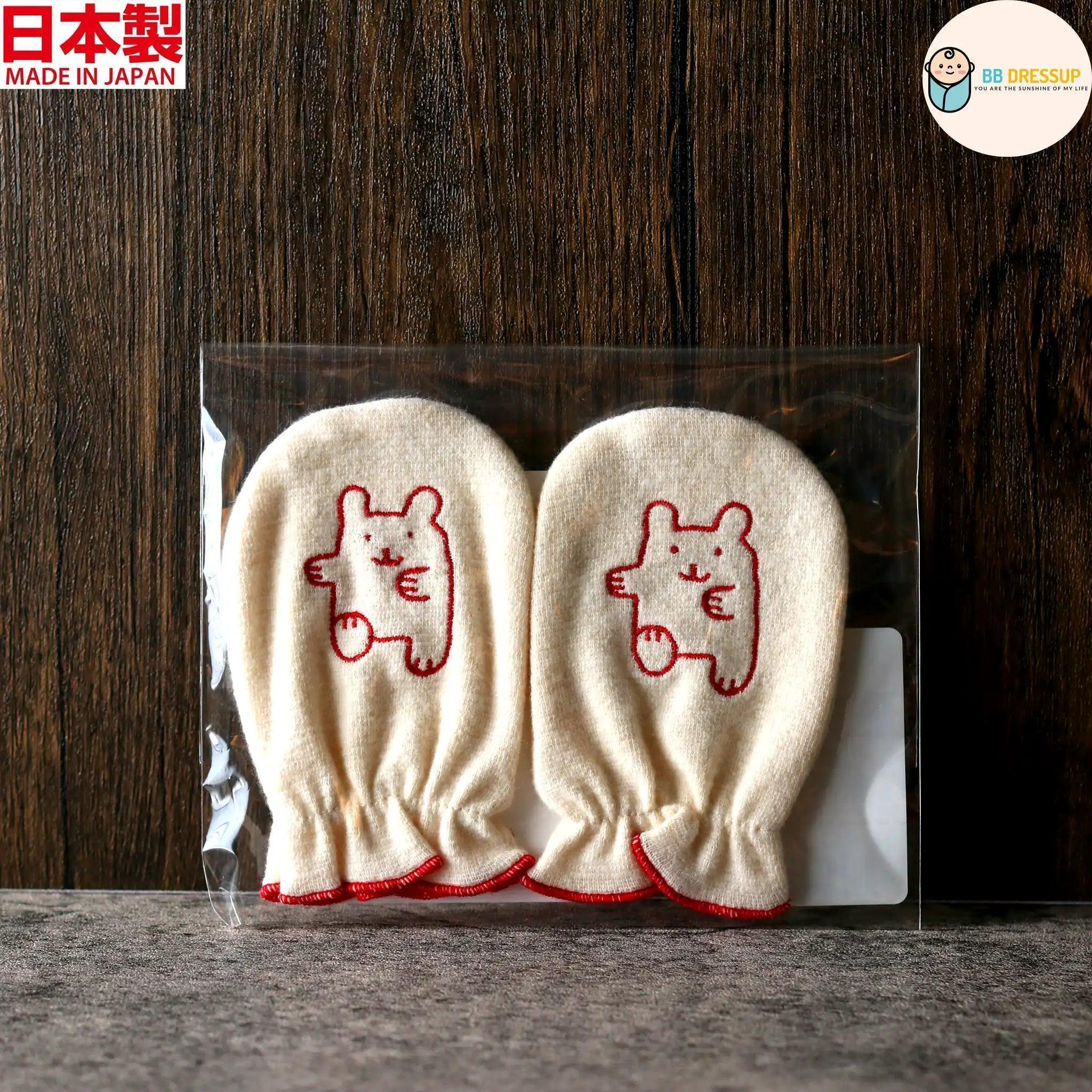 日本製有機棉護手套,繡有可愛兔子與熊咪圖案。
