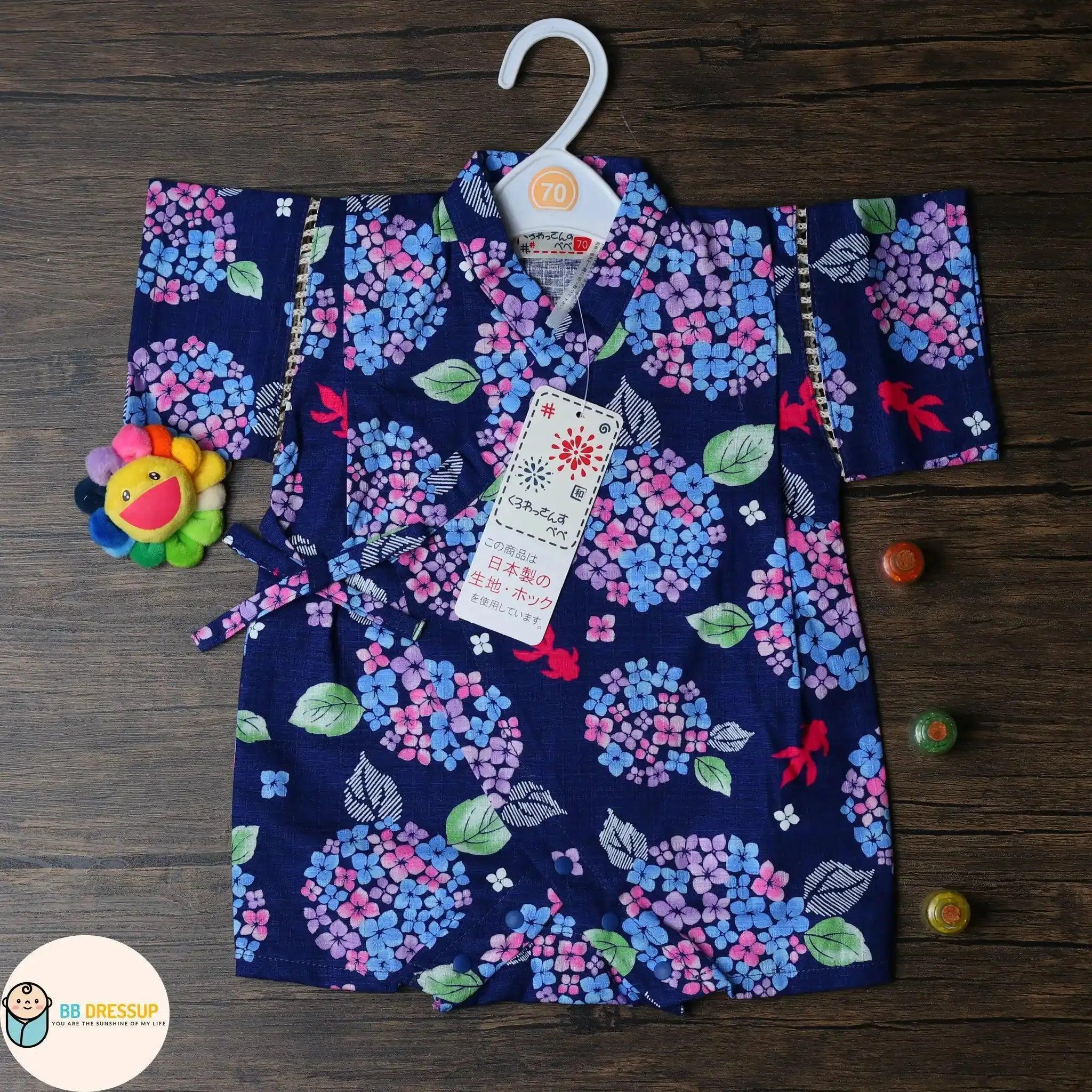 東商店和服屁包衣,為寶寶提供精緻的日式慶祝造型。