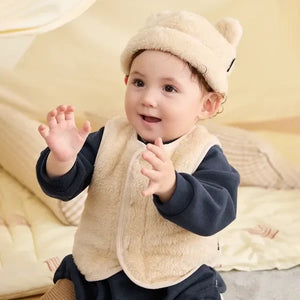 [現貨] 日本直送Combi Mini初生嬰兒淺米色長絨毛背心外套 (80-90cm) - BB Dressup