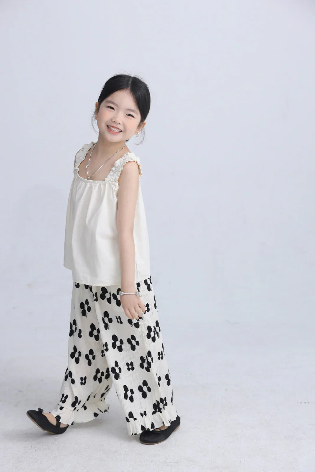 [現貨] 日本直送 Migaro 女童全棉白色印花荷葉邊寬長褲 (110cm) - BB Dressup