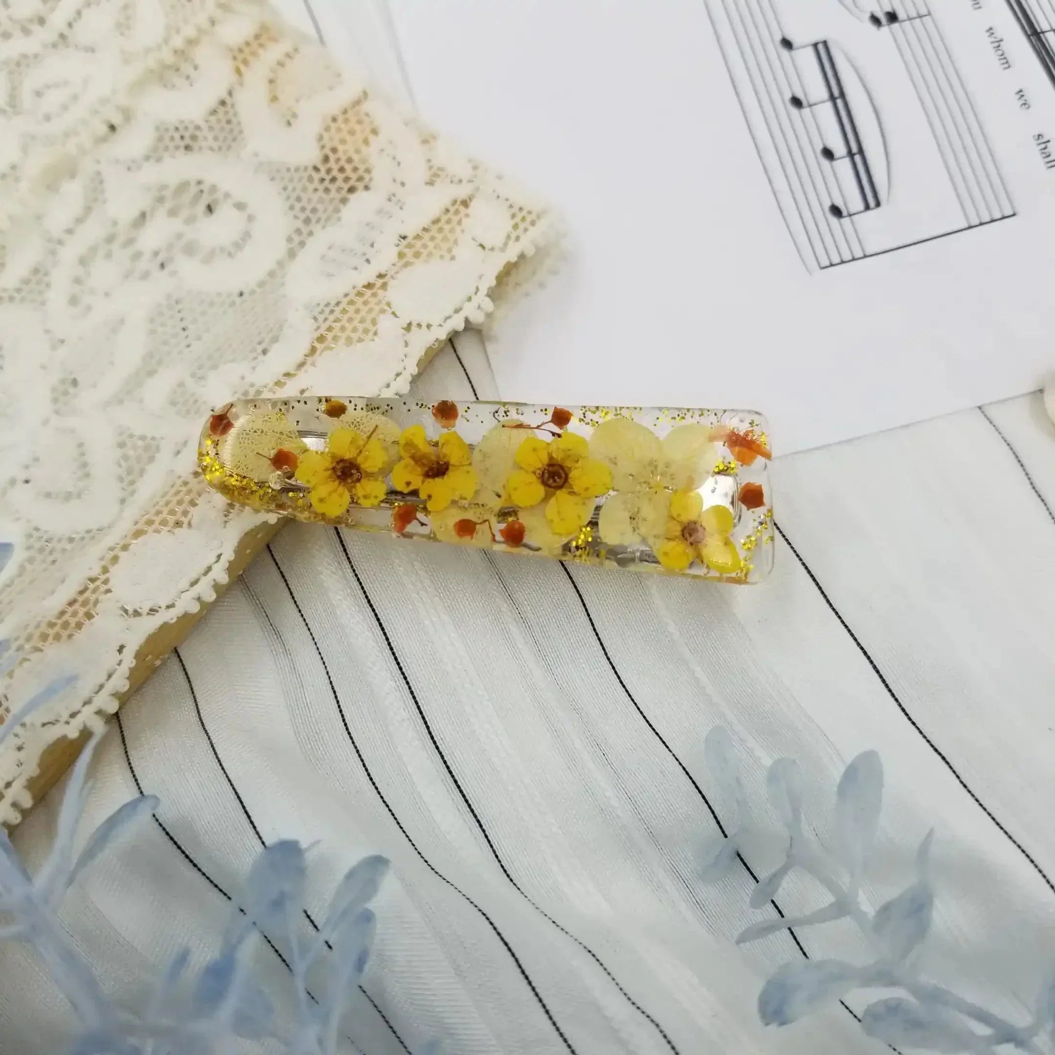 [預購] 香港製造 Queenary Handcraft 親子款式 手作黃色乾花髮夾 (鴨咀夾) - BB Dressup