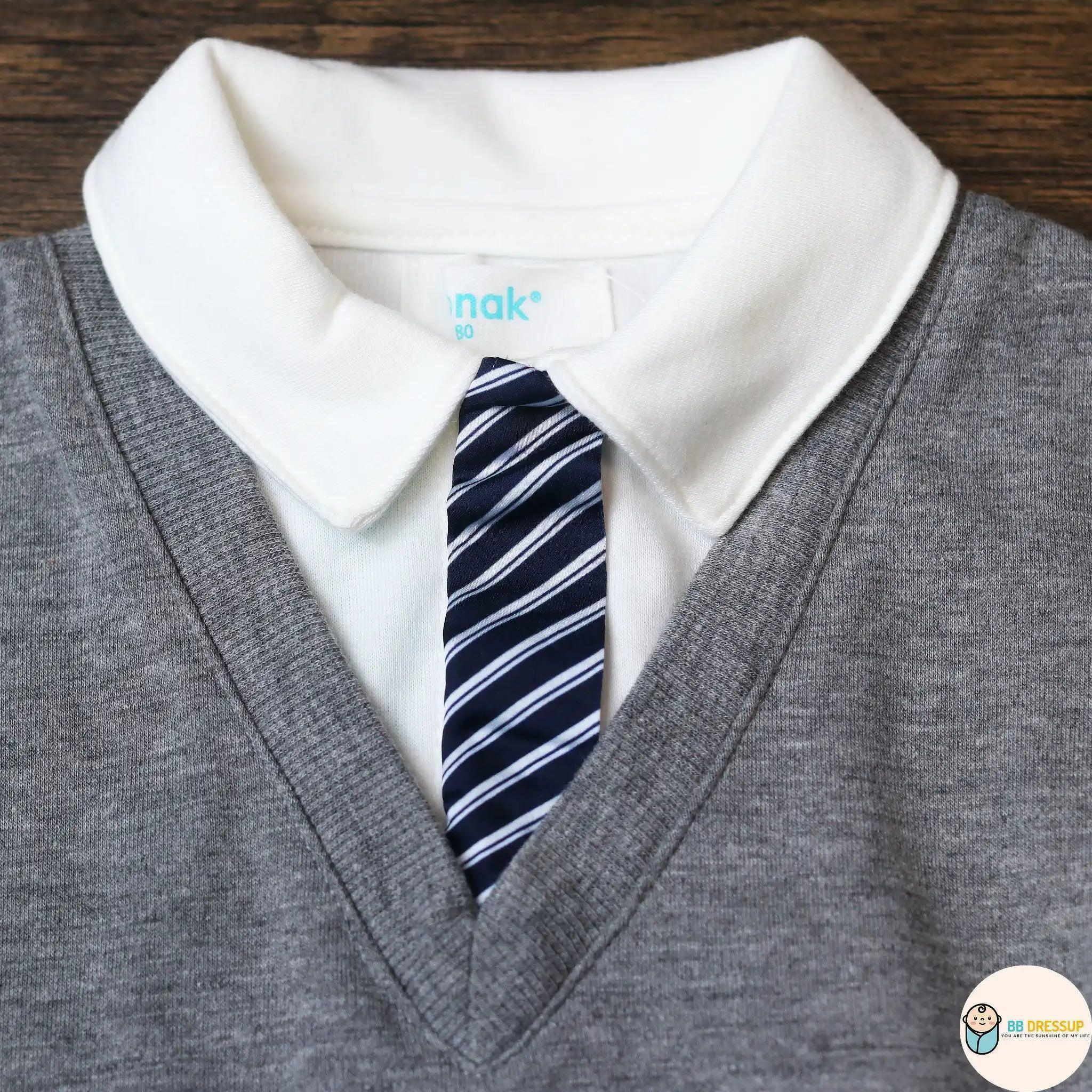 [現貨] 日本直送 Aenak 初生嬰兒 灰色V領恤衫/西褲套裝 (80-120cm) - BB Dressup
